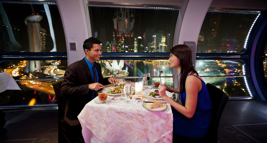 sky dining the singapore flyer